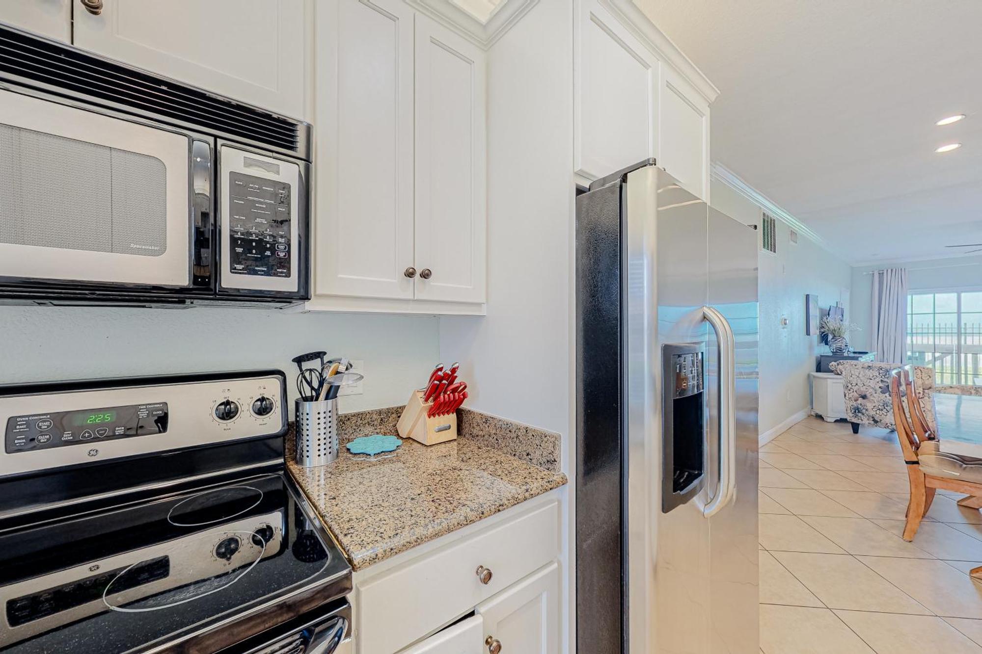 The Dawn Condominiums Galveston Room photo